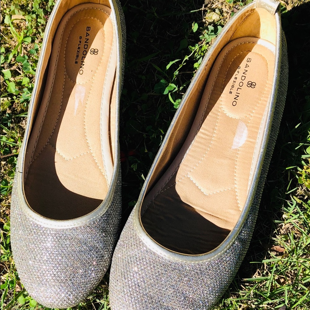 Gold Flat Shoes!
